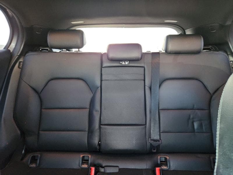 2018 MERCEDES-BENZ GLA 250 10