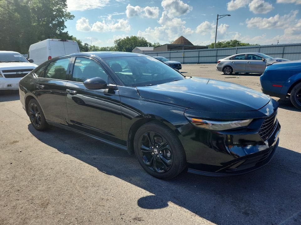2025 HONDA ACCORD SE 4