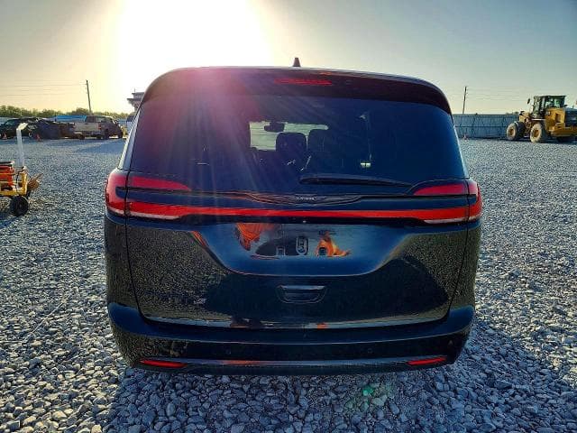2022 CHRYSLER PACIFICA TOURING L 6
