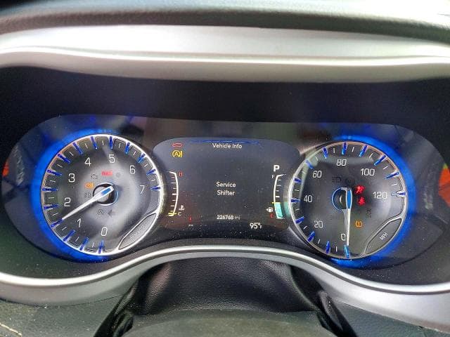 2022 CHRYSLER PACIFICA TOURING L 9