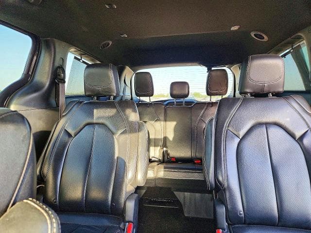 2022 CHRYSLER PACIFICA TOURING L 10