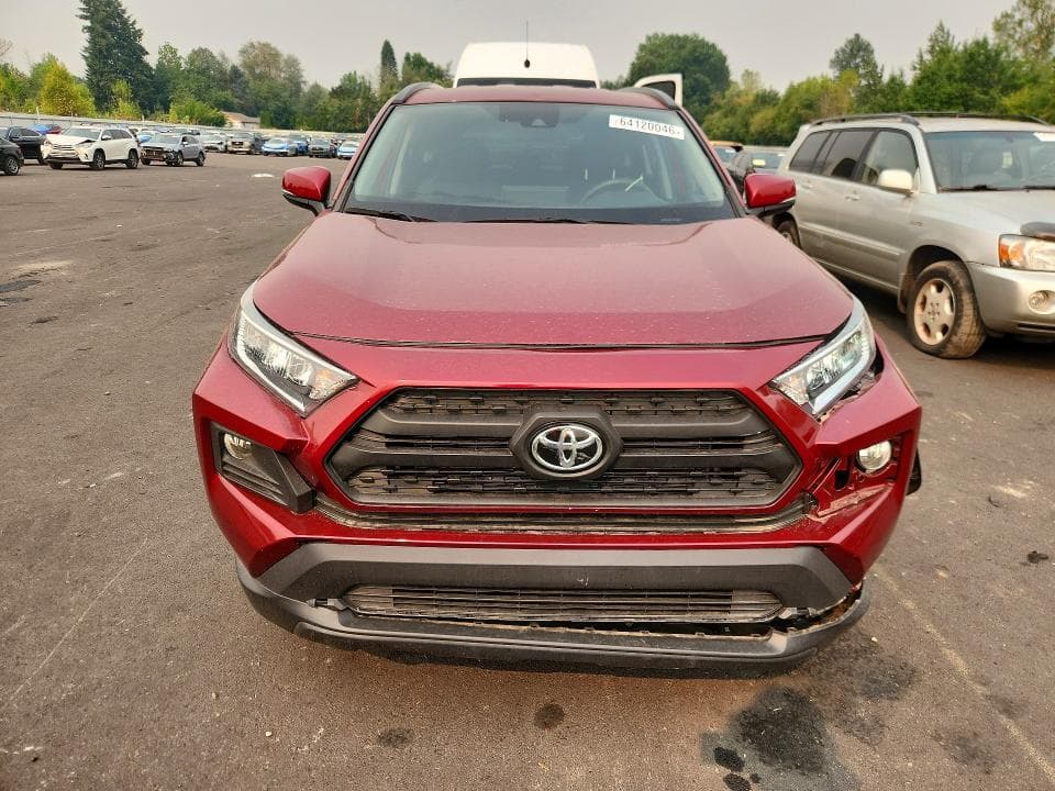 2020 TOYOTA RAV4 XLE 5