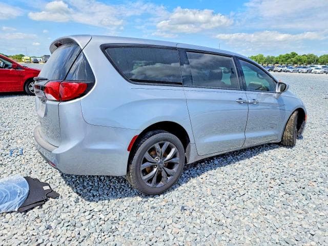 2020 CHRYSLER PACIFICA TOURING 3