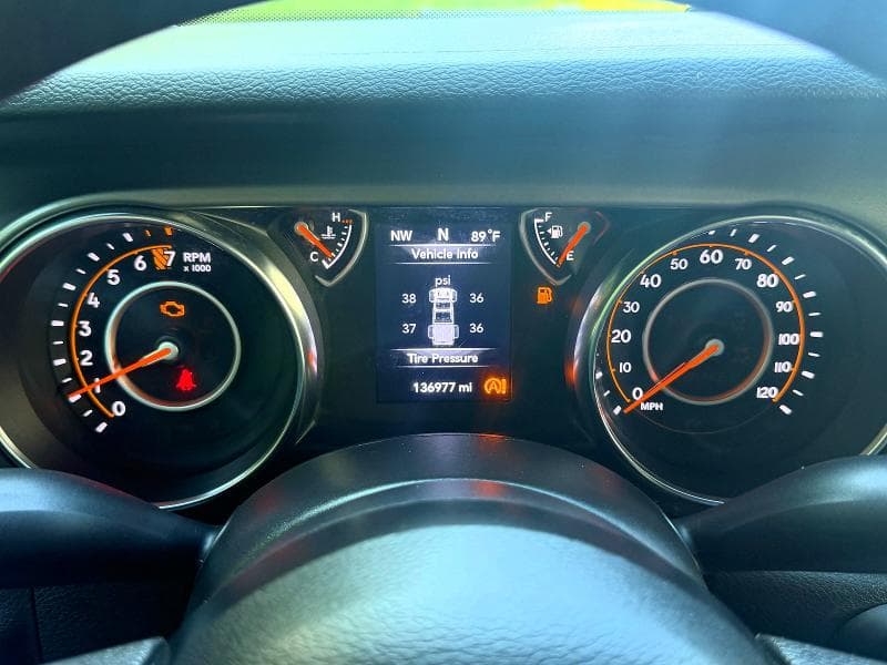 2021 JEEP GLADIATOR SPORT 8