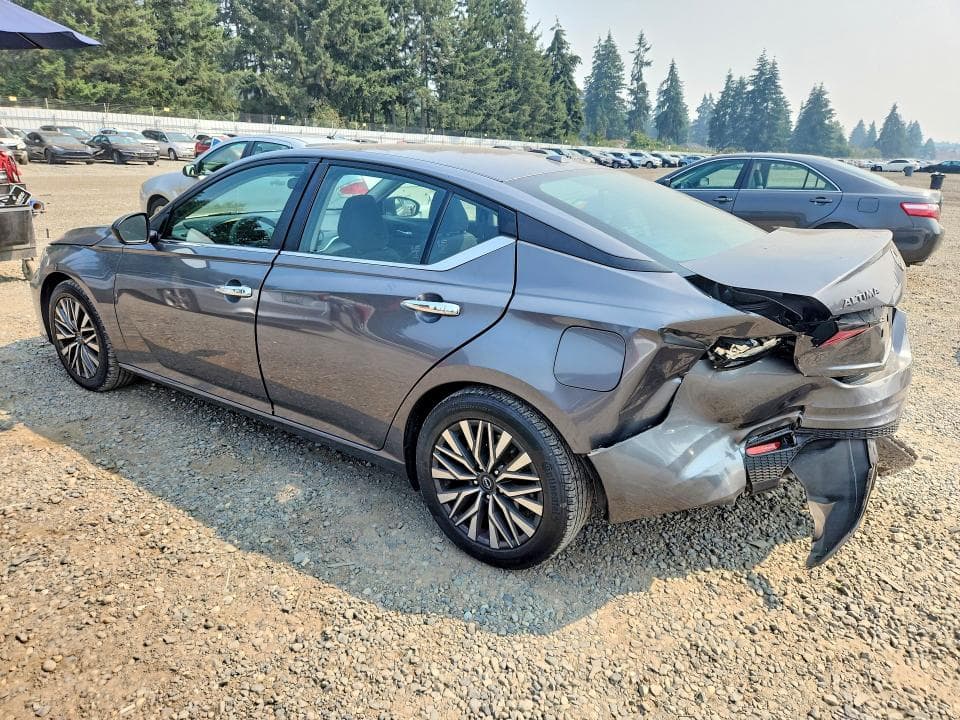 2024 NISSAN ALTIMA SV 2