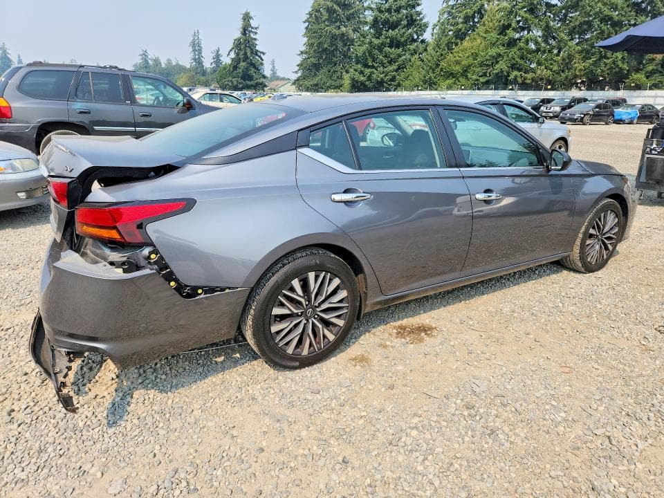 2024 NISSAN ALTIMA SV 3