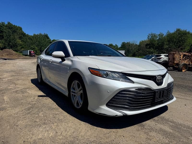 2018 TOYOTA CAMRY XLE - 1