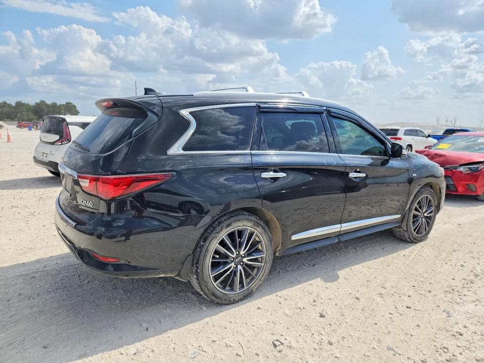 2017 INFINITI QX60 BASE 3