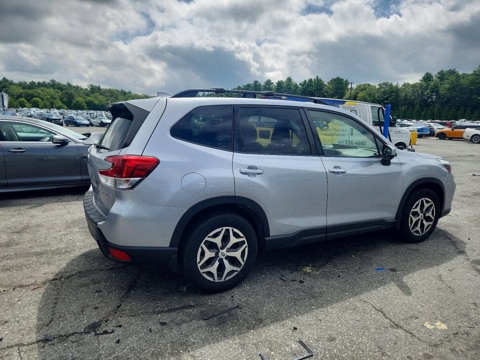 2020 SUBARU FORESTER PREMIUM 3