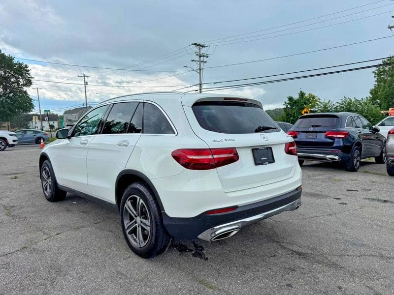 2017 MERCEDES-BENZ GLC 300 4MATIC 3