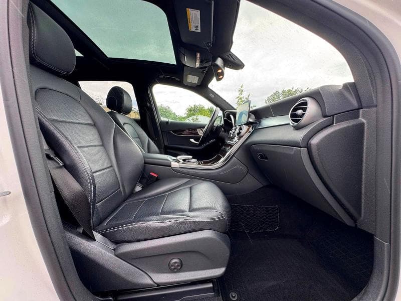 2017 MERCEDES-BENZ GLC 300 4MATIC 5