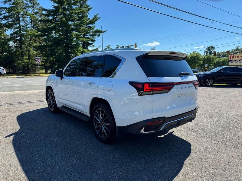 2023 LEXUS LX 600 F SPORT HANDLING 3