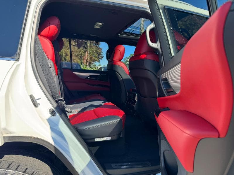 2023 LEXUS LX 600 F SPORT HANDLING 6