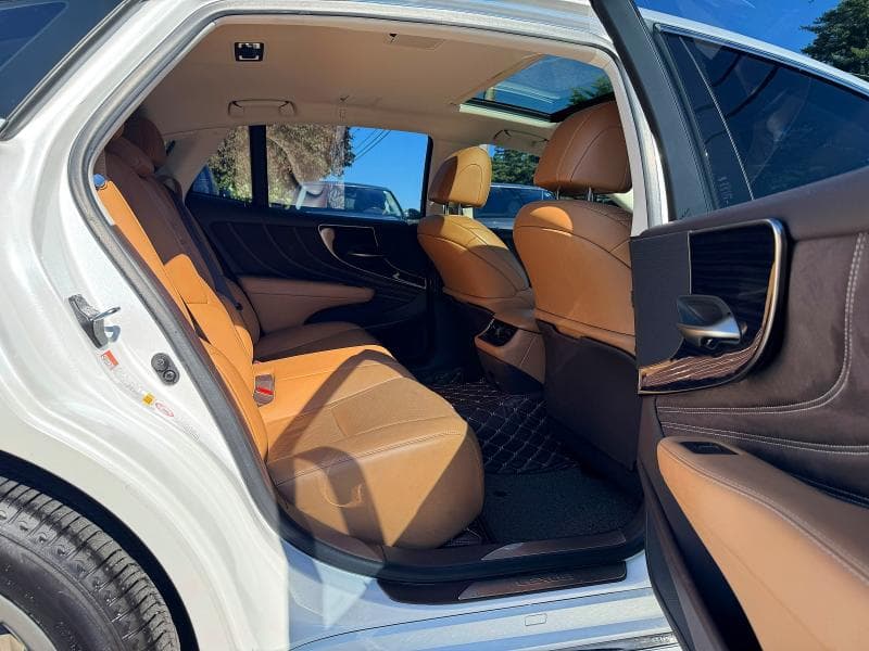 2018 LEXUS LS 500H 6
