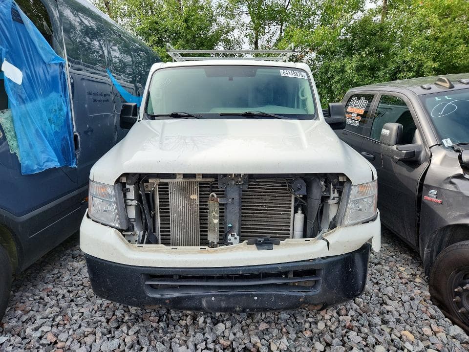2018 NISSAN NV 2500 HD S 5