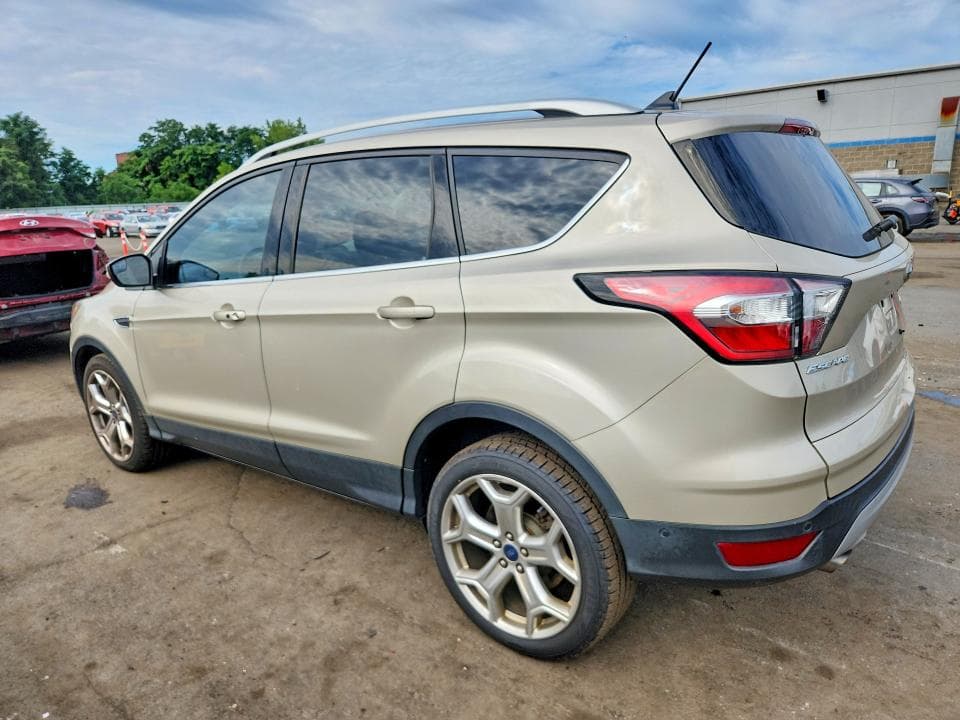 2018 FORD ESCAPE TITANIUM 2