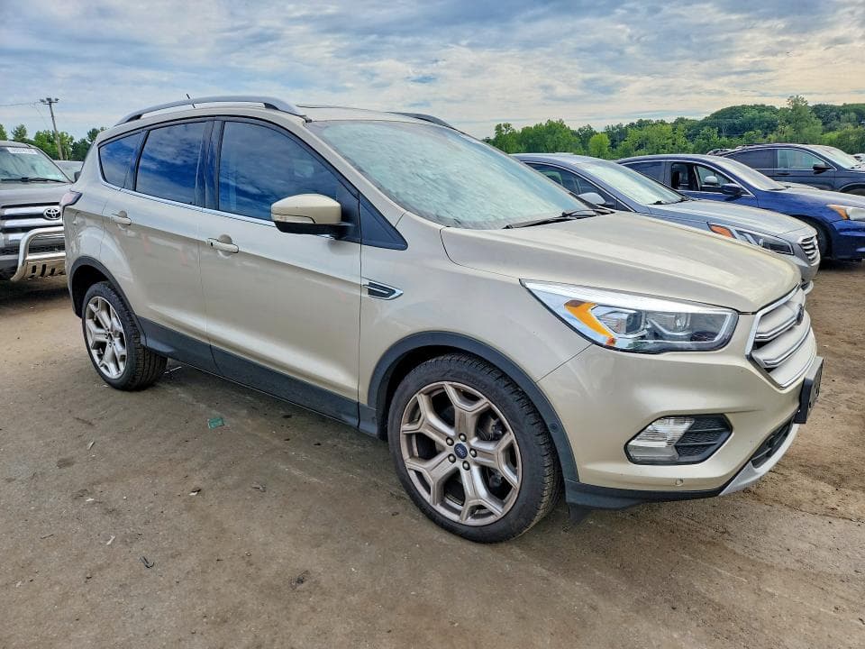 2018 FORD ESCAPE TITANIUM 4