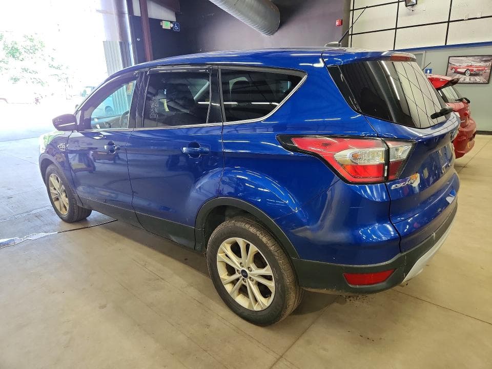 2017 FORD ESCAPE SE 2