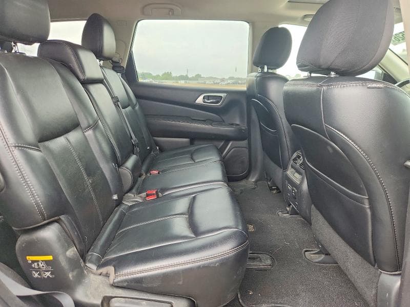 2017 NISSAN PATHFINDER SL 11