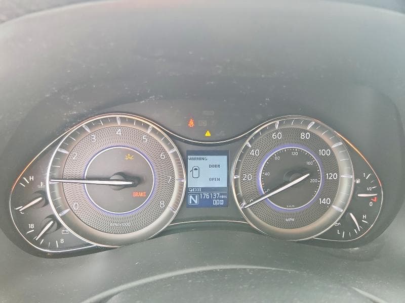 2019 INFINITI QX80 LUXE 9