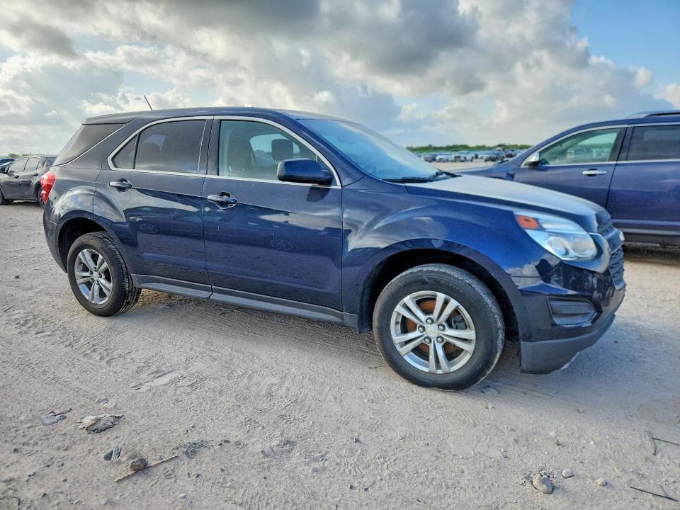 2017 CHEVROLET EQUINOX LS 4