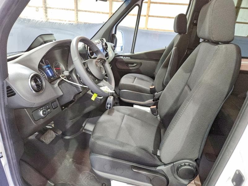 2026 MERCEDES-BENZ SPRINTER 2500 7