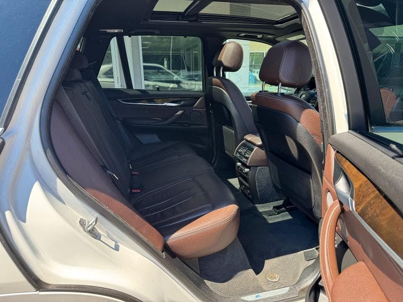 2017 BMW X5 XDR40E 6