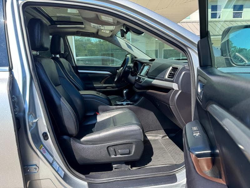 2017 TOYOTA HIGHLANDER XLE 5