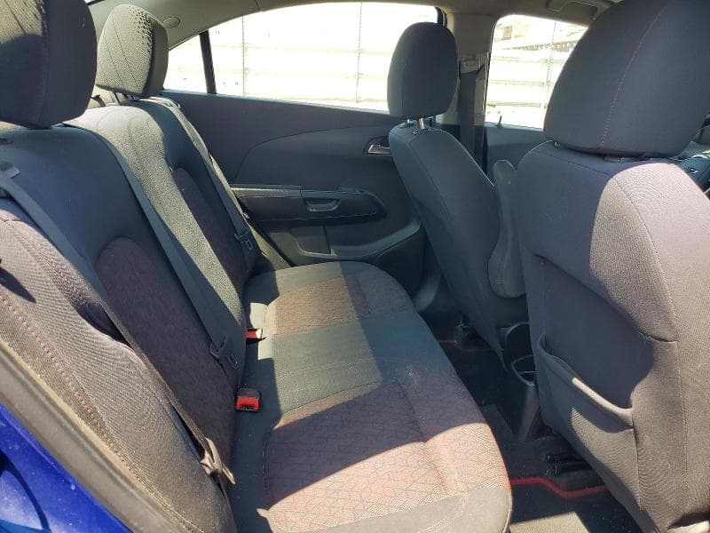 2019 CHEVROLET SONIC LT 10