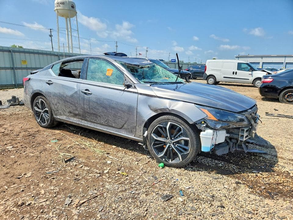 2025 NISSAN ALTIMA SR 4
