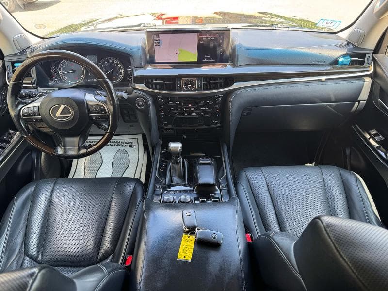 2018 LEXUS LX 570 9