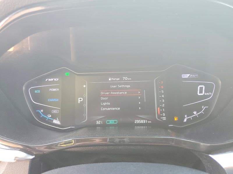 2020 KIA NIRO EX 9