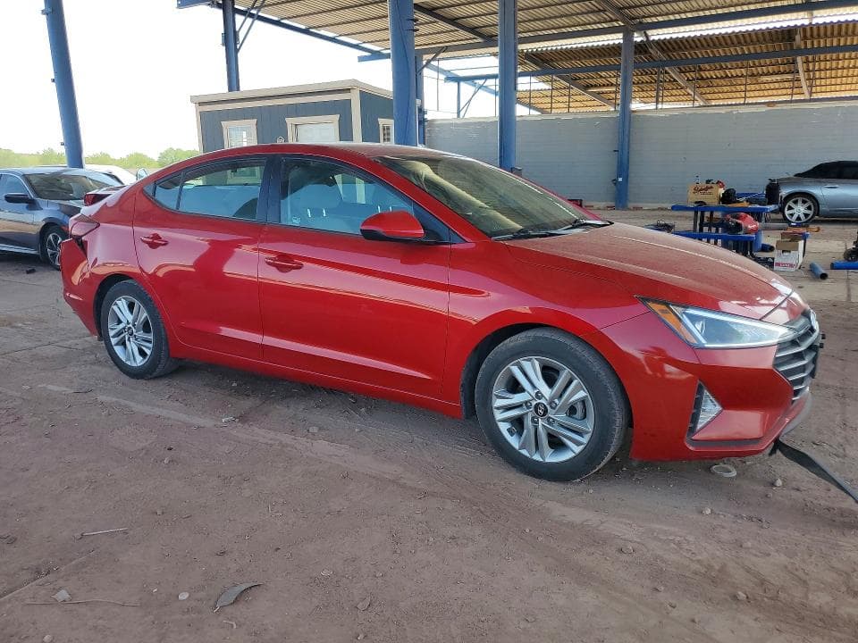 2020 HYUNDAI ELANTRA SEL 4
