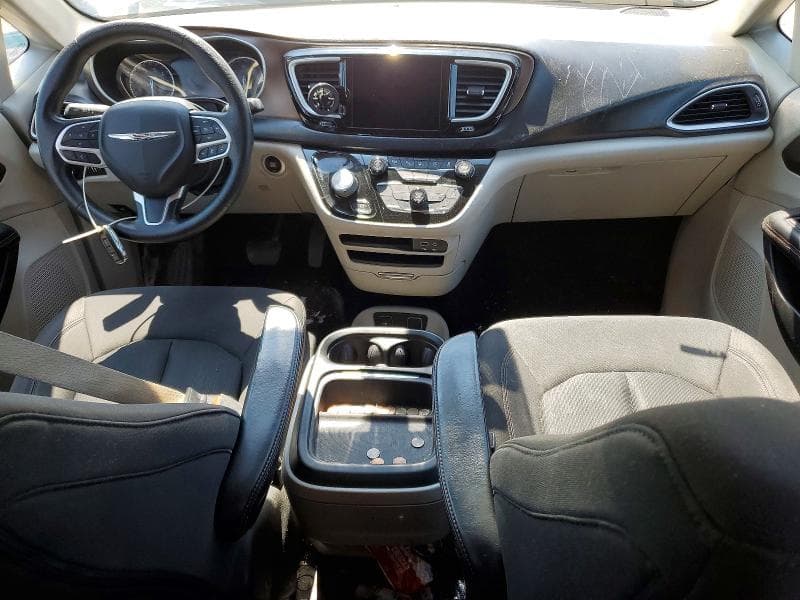 2019 CHRYSLER PACIFICA TOURING PLUS 8