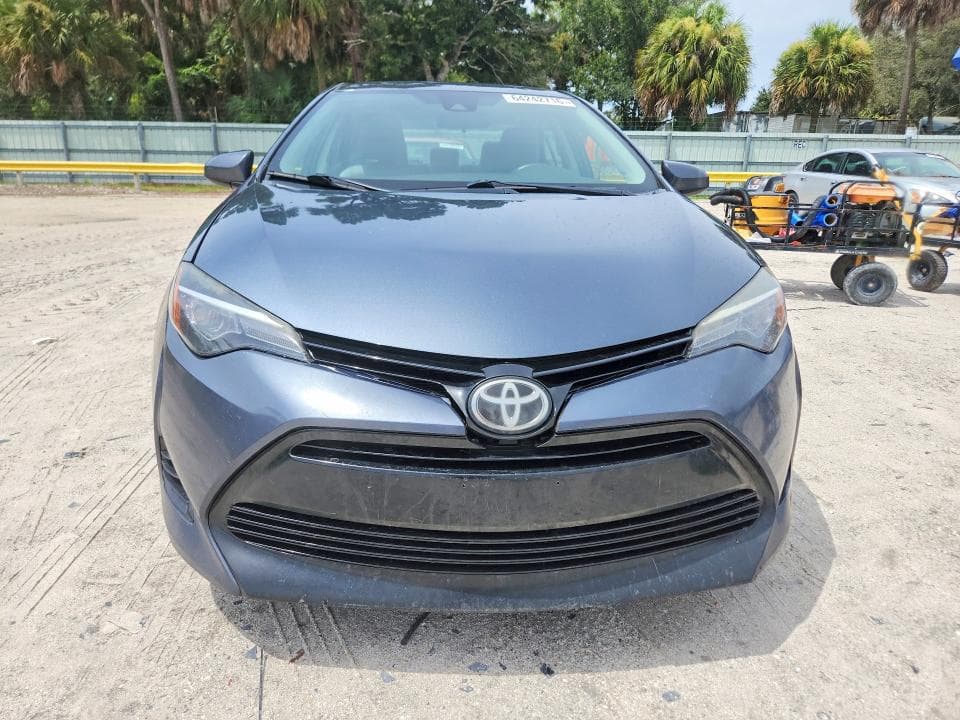 2017 TOYOTA COROLLA LE 5