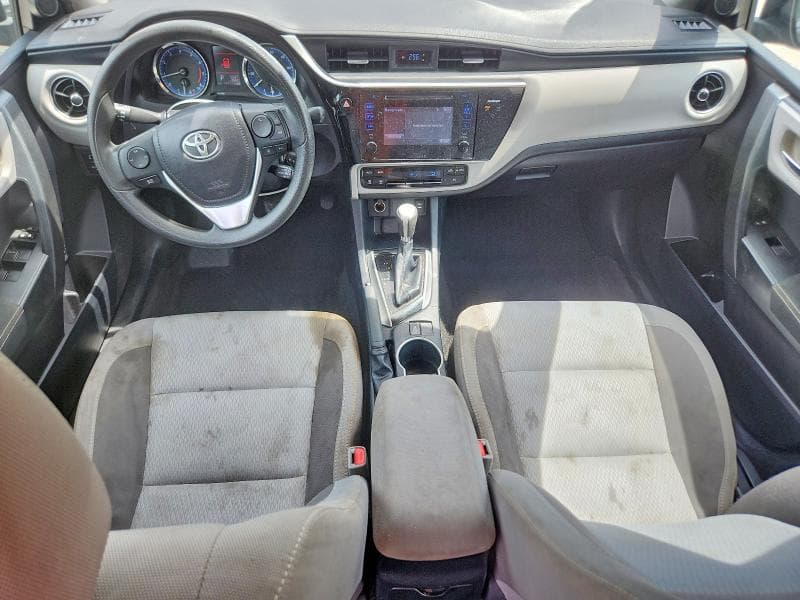 2017 TOYOTA COROLLA LE 8