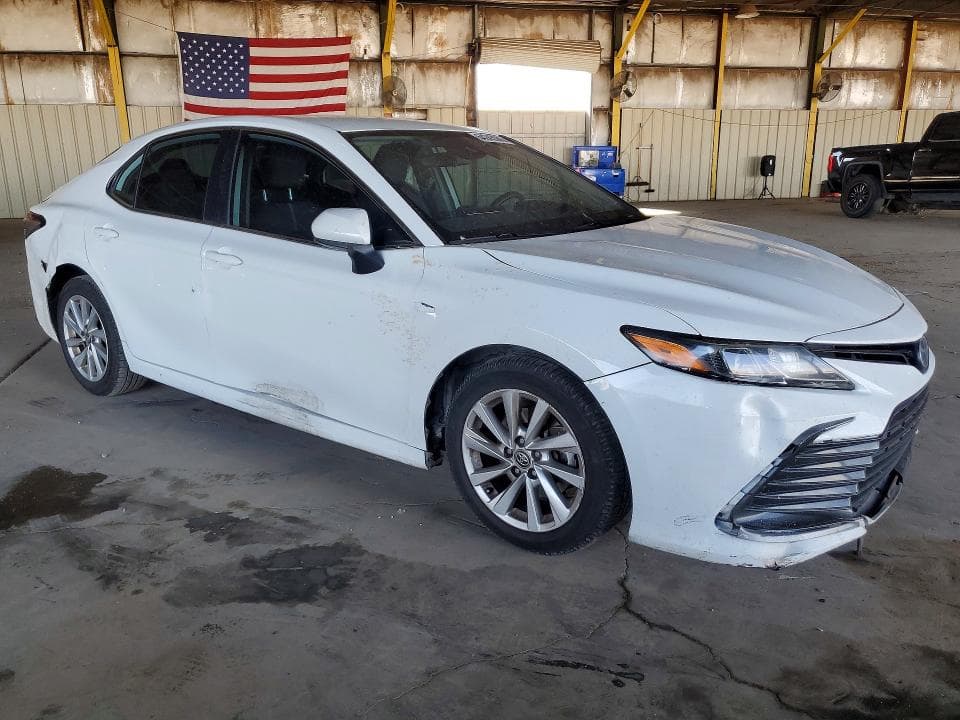 2023 TOYOTA CAMRY LE 4