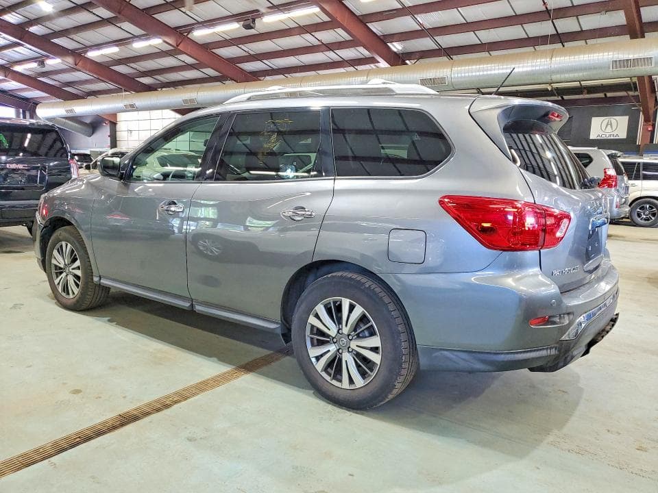 2018 NISSAN PATHFINDER SV 2