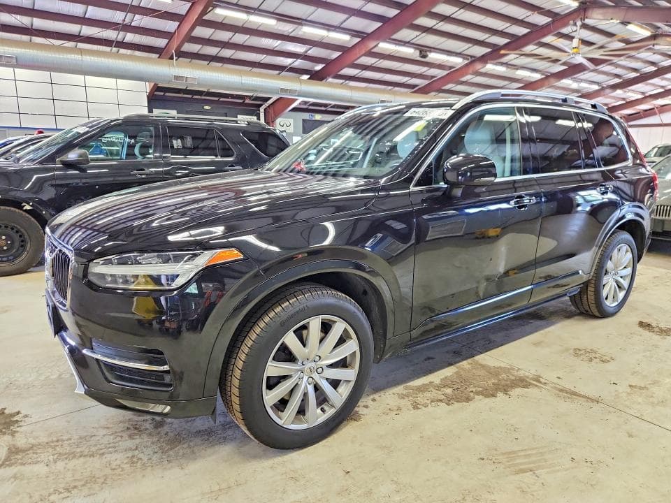 2019 VOLVO XC90 T5 MOMENTUM - 1
