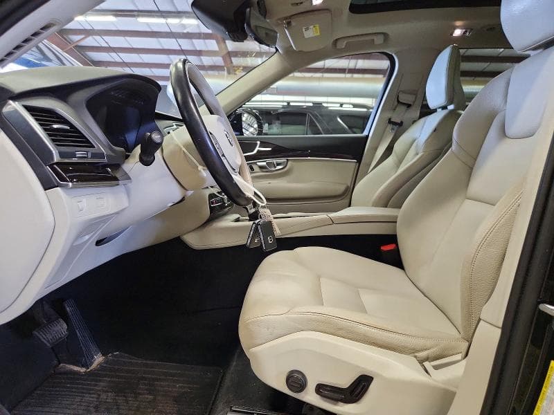 2019 VOLVO XC90 T5 MOMENTUM 7