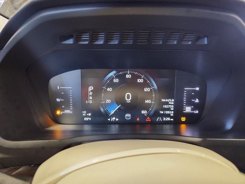 2019 VOLVO XC90 T5 MOMENTUM 9