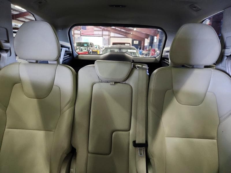 2019 VOLVO XC90 T5 MOMENTUM 10