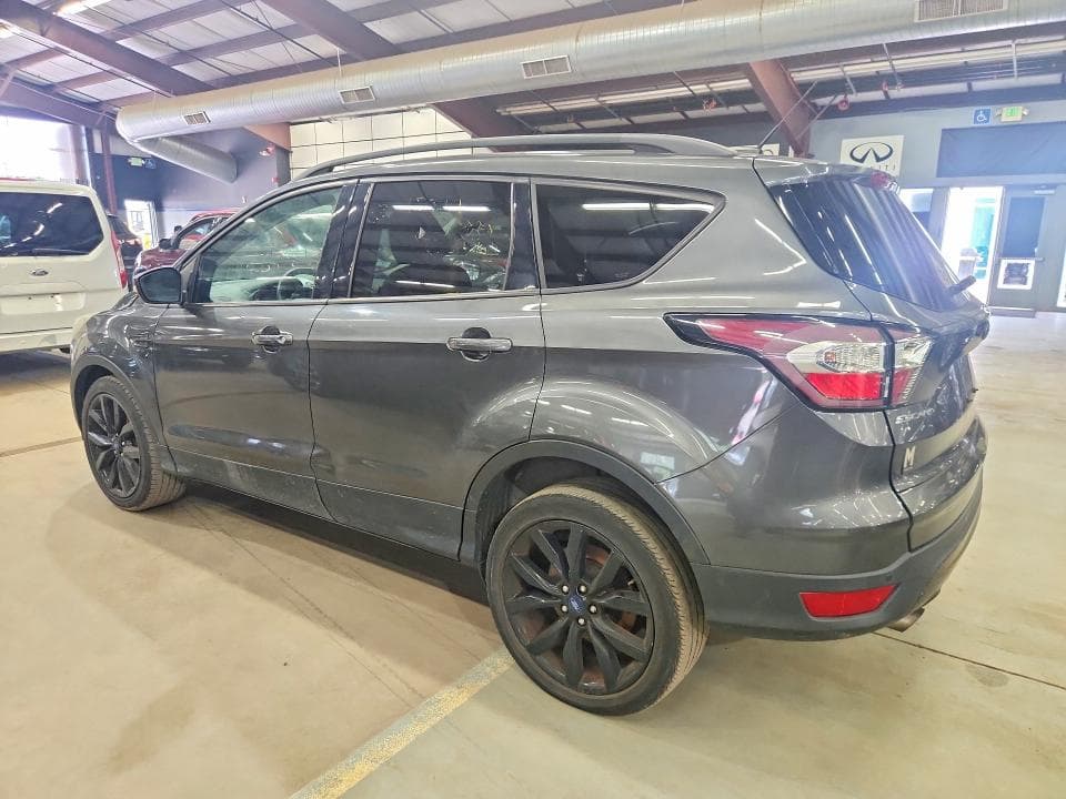 2017 FORD ESCAPE TITANIUM 2