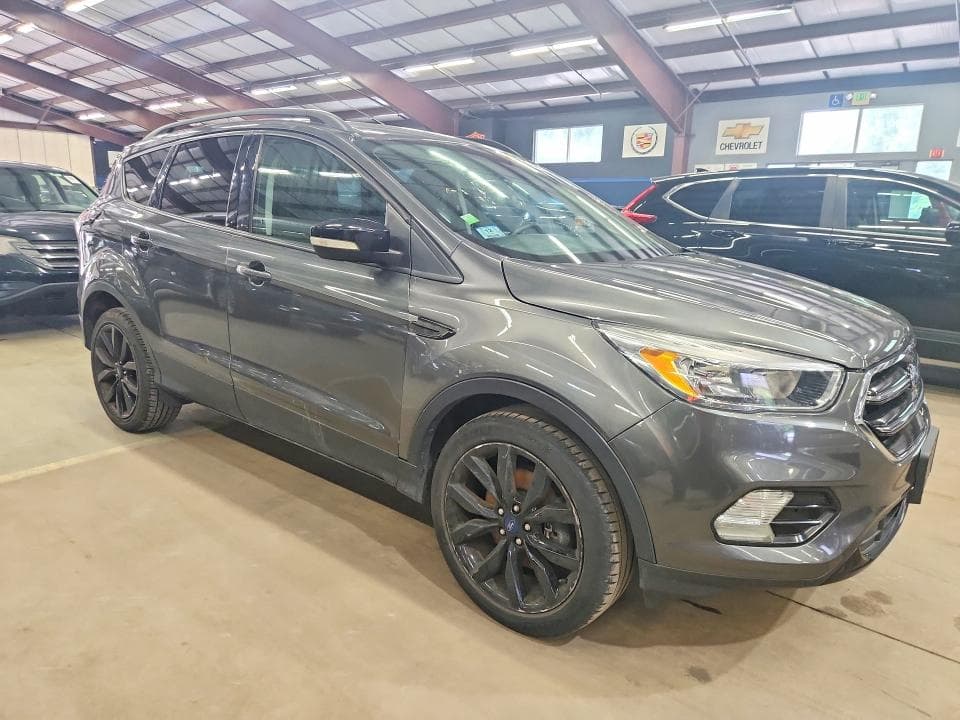 2017 FORD ESCAPE TITANIUM 4