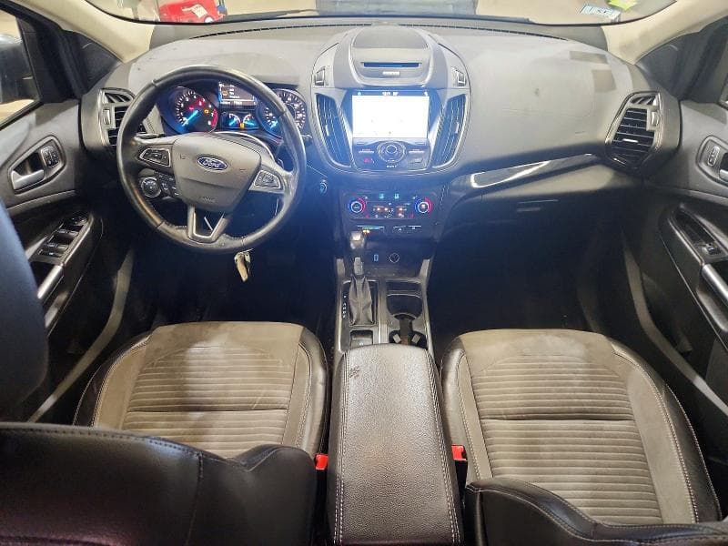 2017 FORD ESCAPE TITANIUM 8