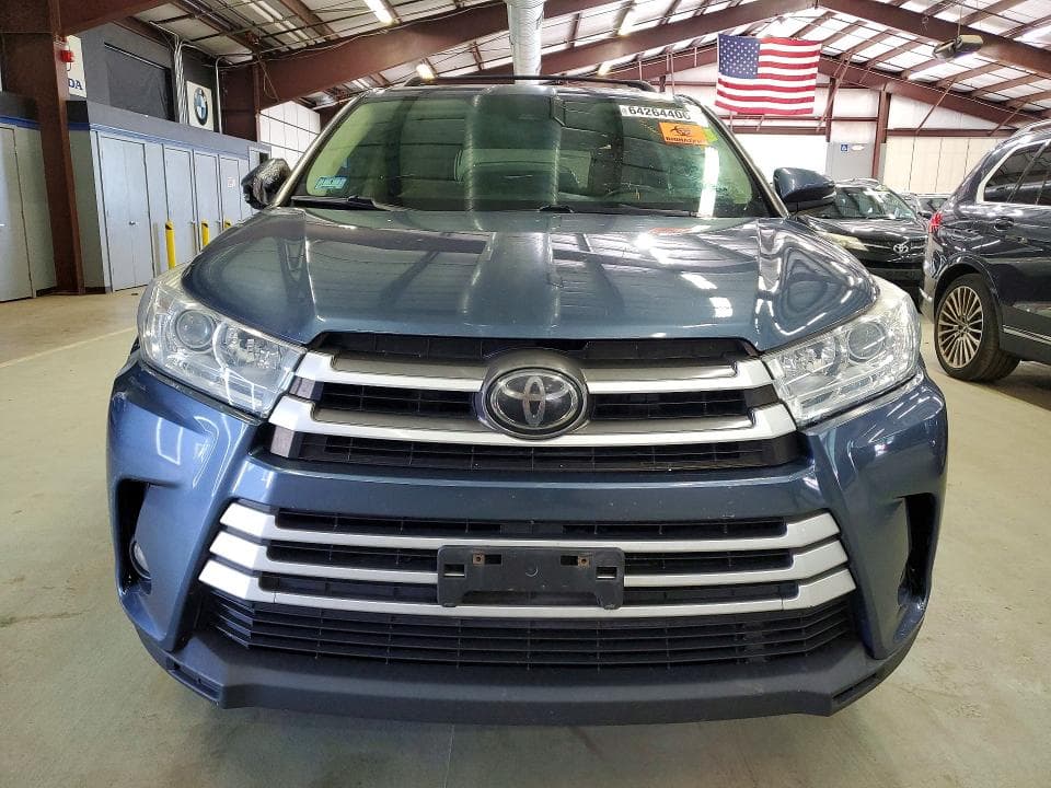 2018 TOYOTA HIGHLANDER LE PLUS 5