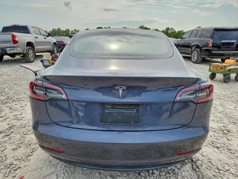 2023 TESLA MODEL 3 7