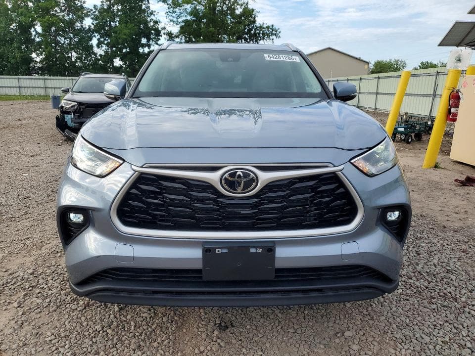 2024 TOYOTA HIGHLANDER XLE 5