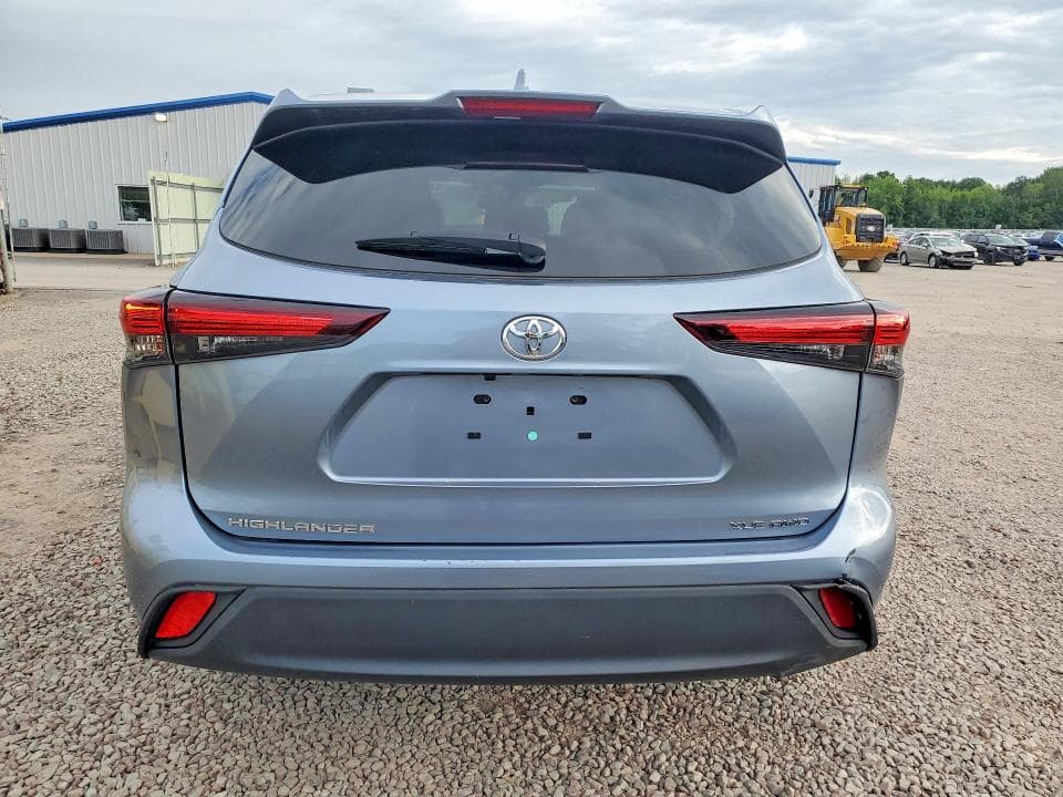 2024 TOYOTA HIGHLANDER XLE 6