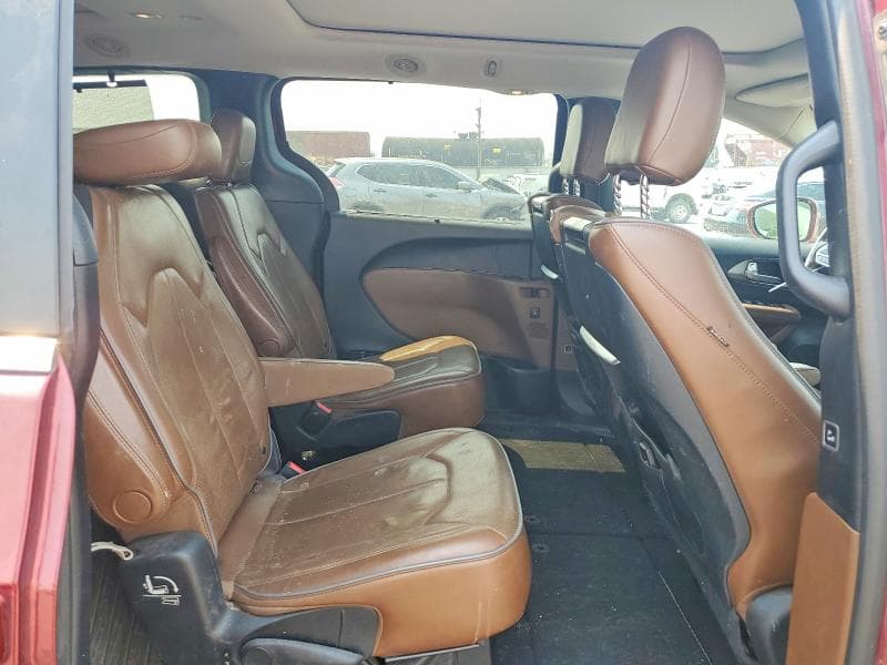 2017 CHRYSLER PACIFICA LIMITED 11
